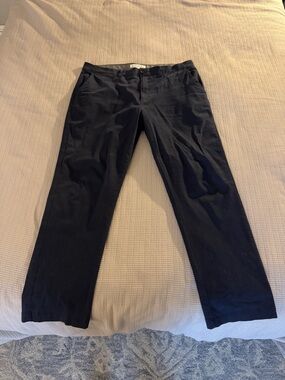 Amazon Classics Men's Casual Chino Pants (Athletic Fit) - Navy